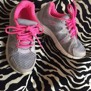 Girls Pink and Grey Zoe and Zac sneaker size 2 US